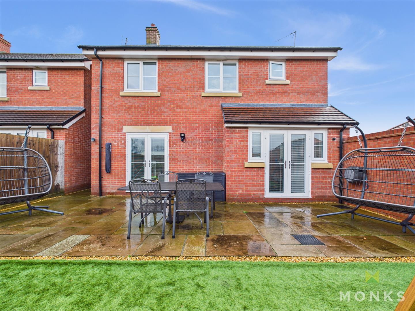 26 Hollands Drive, Oswestry, SY11 3FG For Sale